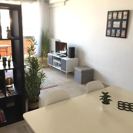 Appartement Chez Marie&julien, 2 Pièces 44m2, Parking Sous Conditions *